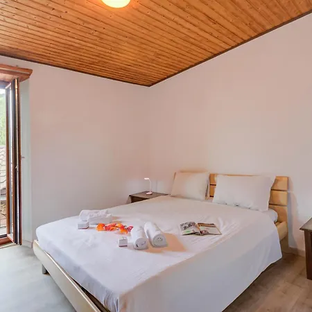 Rustic Mountain Appartement Brissago
